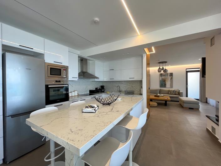 Image No.37-4 Bed Villa for sale