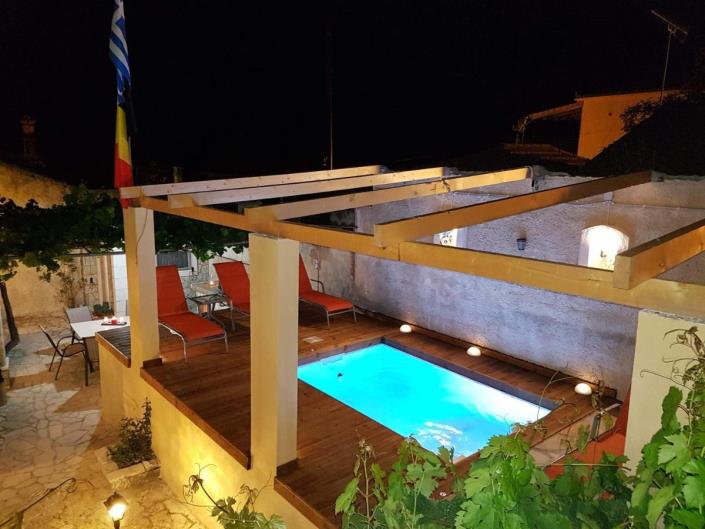 Image No.4-8 Bed Villa for sale