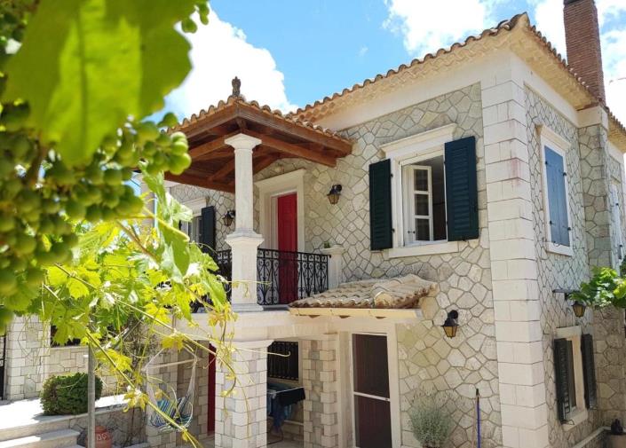 Image No.2-8 Bed Villa for sale