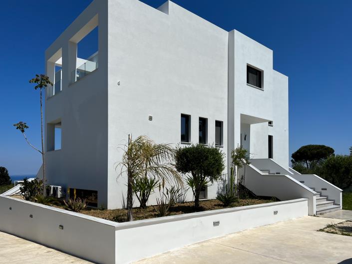 Image No.4-5 Bed Villa / Detached for sale