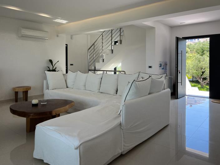 Image No.14-5 Bed Villa / Detached for sale