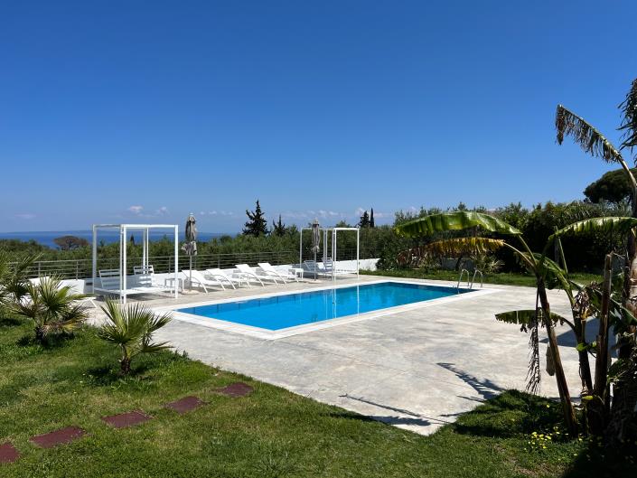 Image No.9-5 Bed Villa / Detached for sale