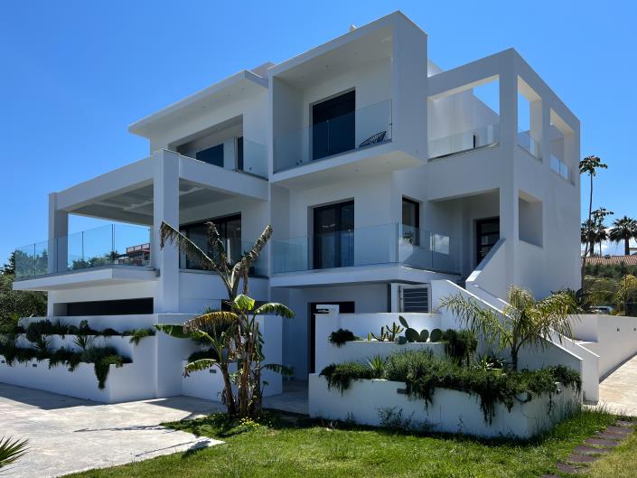 Image No.10-5 Bed Villa / Detached for sale