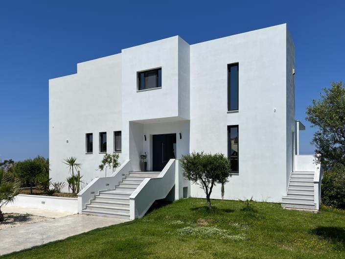 Image No.12-5 Bed Villa / Detached for sale