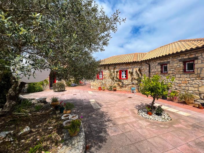 Image No.27-3 Bed Villa / Detached for sale