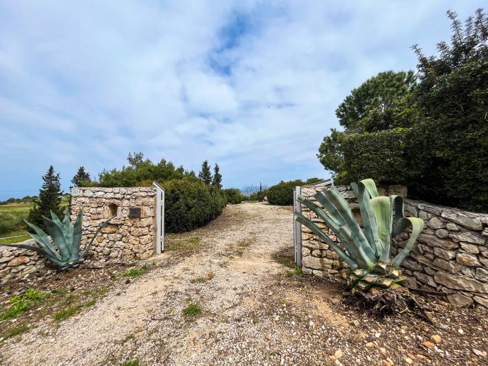 Image No.41-3 Bed Villa / Detached for sale