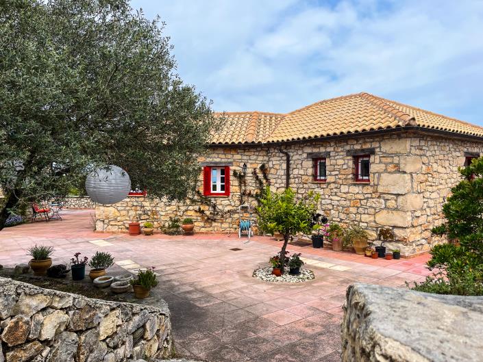 Image No.42-3 Bed Villa / Detached for sale