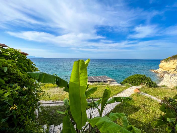 Image No.10-5 Bed Villa for sale