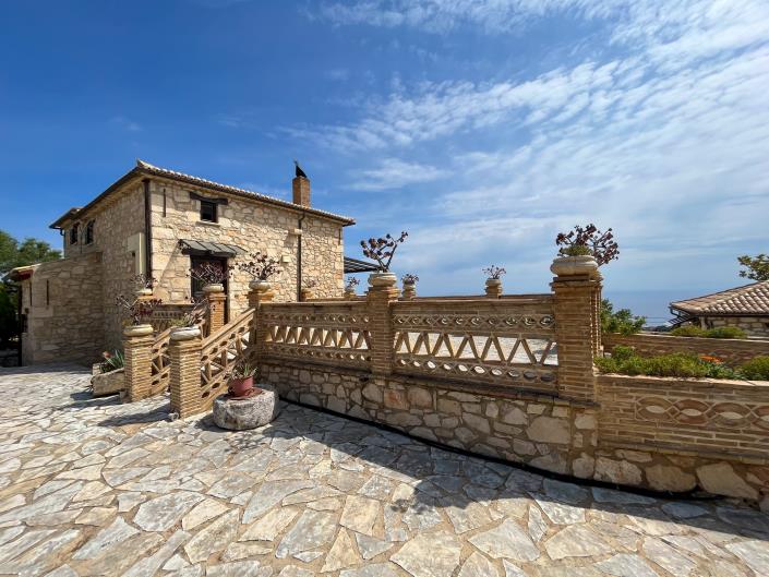 Image No.5-4 Bed Villa for sale