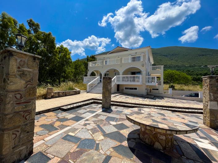 Image No.6-5 Bed Villa for sale