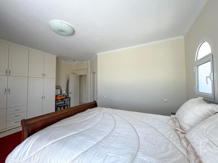 Image No.43-5 Bed Villa for sale