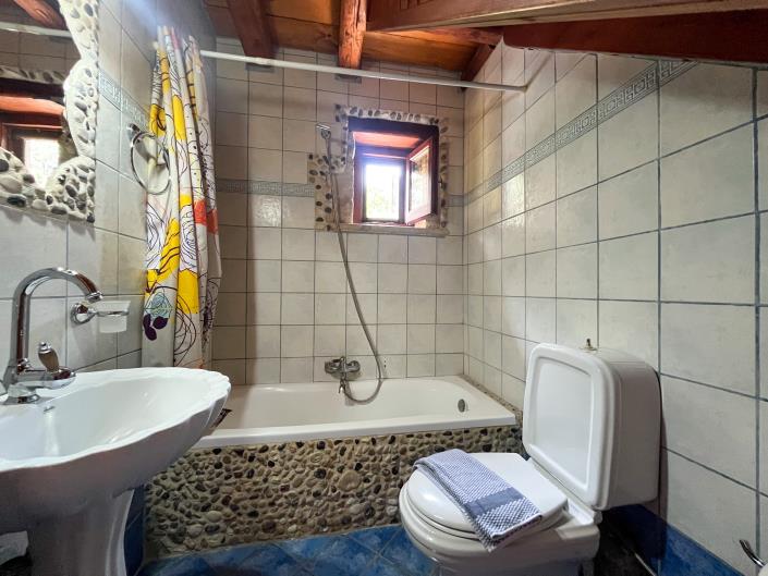 Image No.18-2 Bed Villa for sale