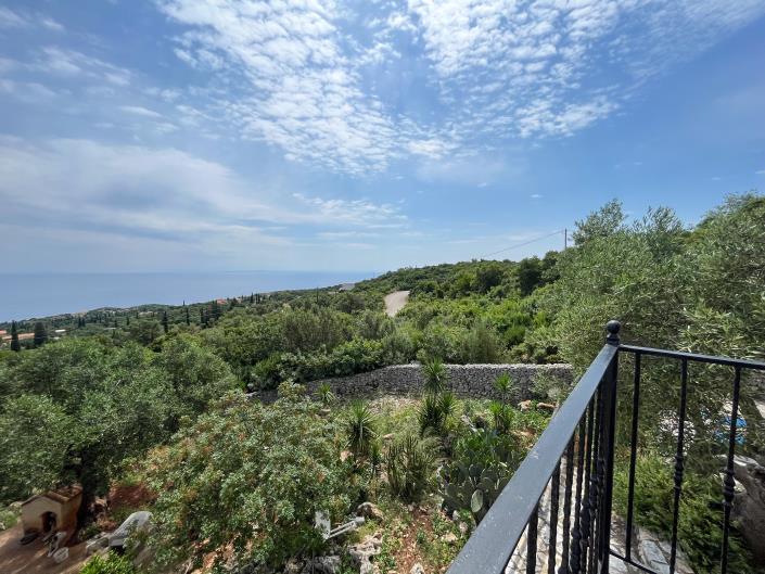 Image No.10-2 Bed Villa for sale