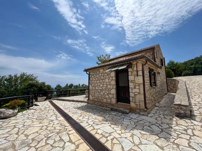 Image No.8-2 Bed Villa for sale