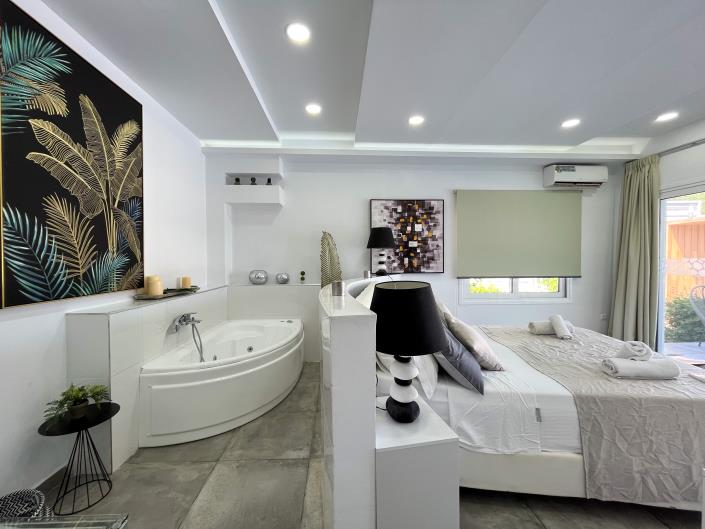 Image No.21-1 Bed Villa for sale