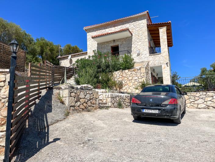 Image No.17-3 Bed Villa for sale