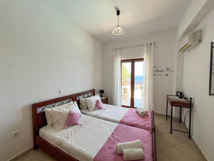 Image No.40-3 Bed Villa for sale