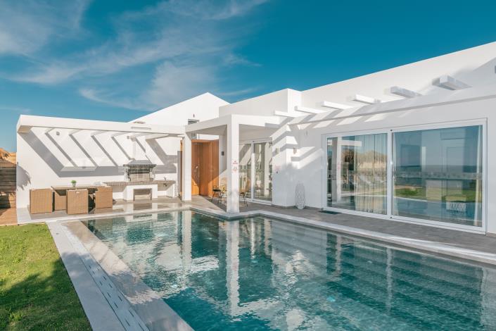 Image No.1-2 Bed Villa for sale