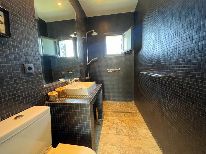 Image No.18-3 Bed Villa for sale