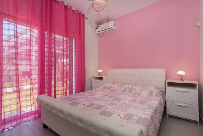 Image No.42-3 Bed Villa / Detached for sale