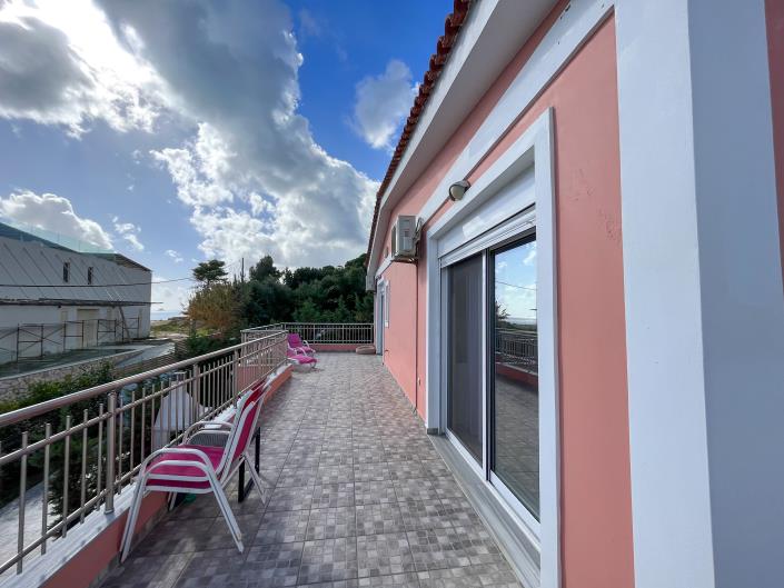 Image No.23-3 Bed Villa / Detached for sale