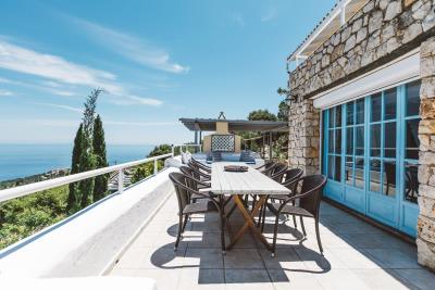 TAL-HAMSA-Outdoor-Dining-Area-And-View
