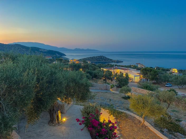 Image No.22-4 Bed Villa / Detached for sale