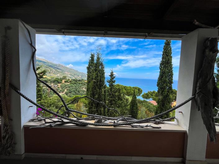 Image No.45-6 Bed Villa / Detached for sale