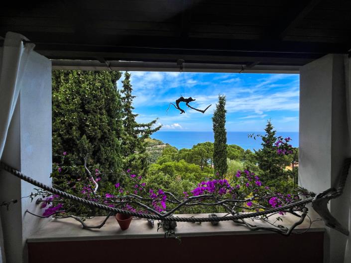 Image No.47-6 Bed Villa / Detached for sale