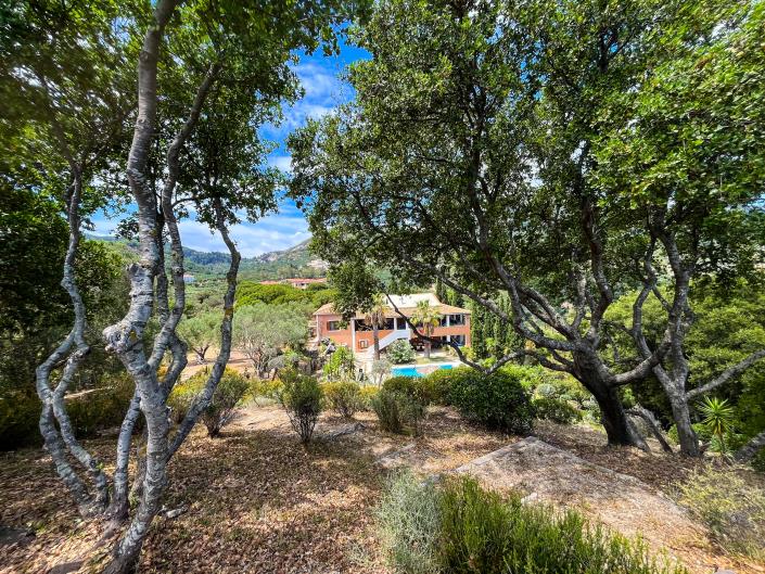 Image No.9-6 Bed Villa / Detached for sale