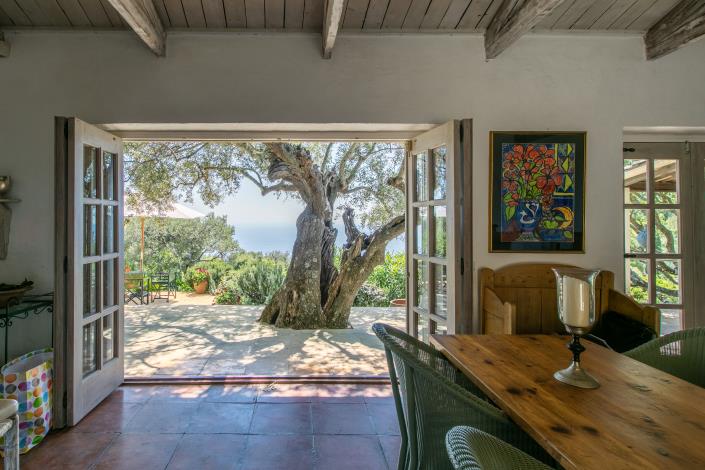 Image No.11-4 Bed Villa / Detached for sale