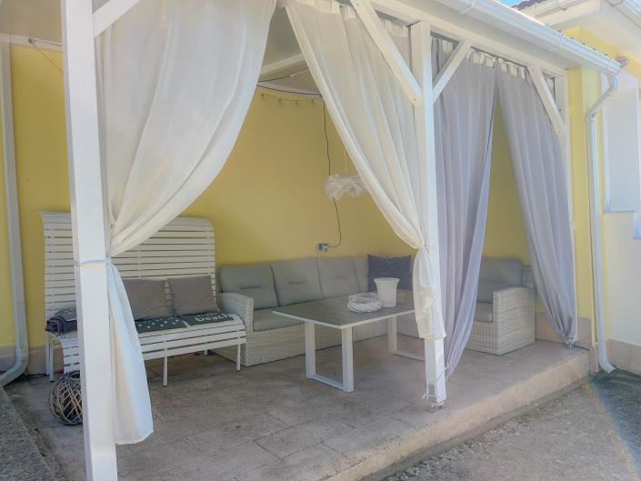 Image No.11-2 Bed Villa / Detached for sale