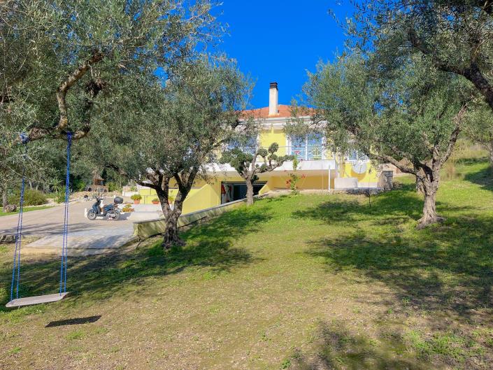 Image No.29-2 Bed Villa / Detached for sale