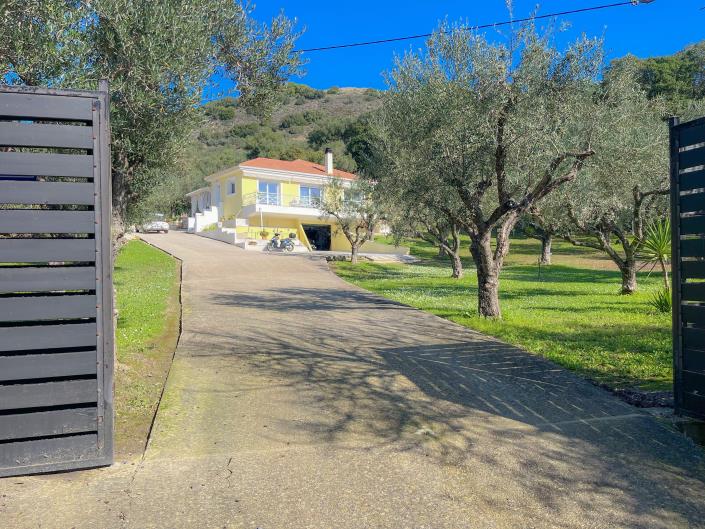 Image No.3-2 Bed Villa / Detached for sale