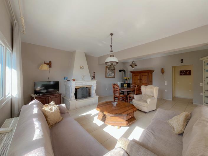 Image No.6-2 Bed House for sale