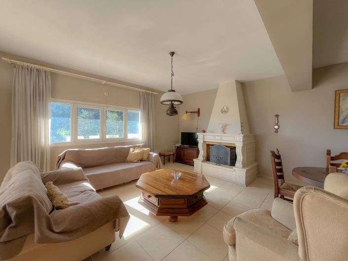 Image No.7-2 Bed House for sale