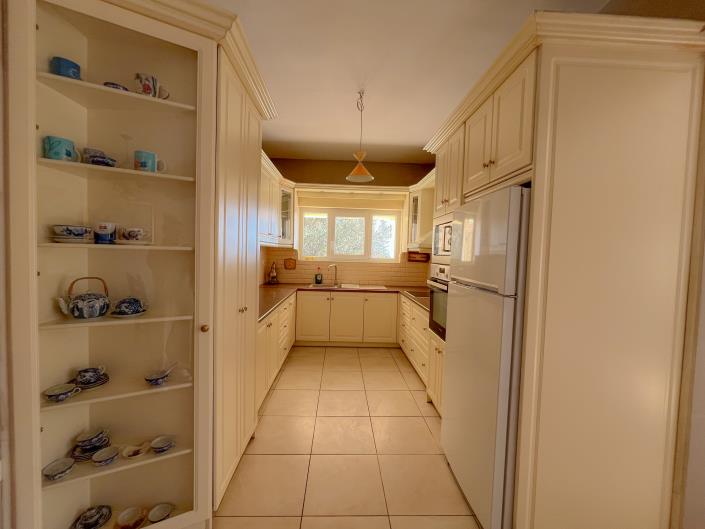 Image No.8-2 Bed House for sale