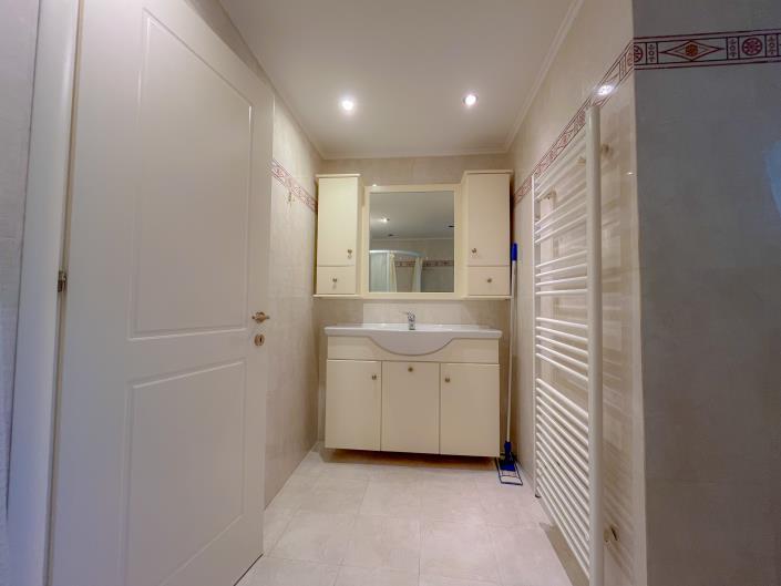 Image No.15-2 Bed House for sale