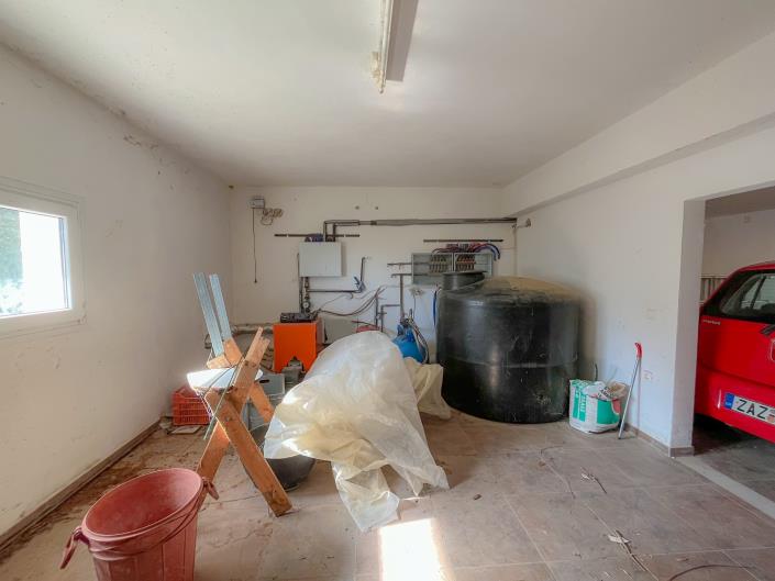 Image No.28-2 Bed House for sale