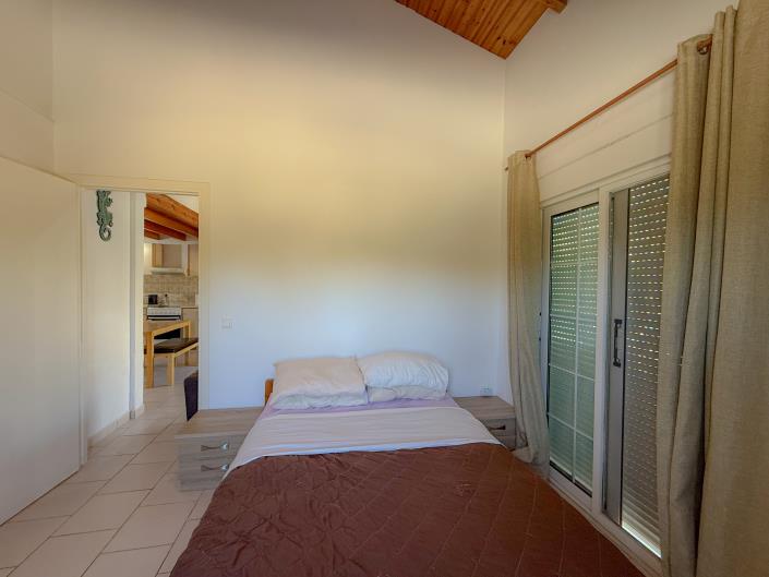 Image No.11-3 Bed House for sale