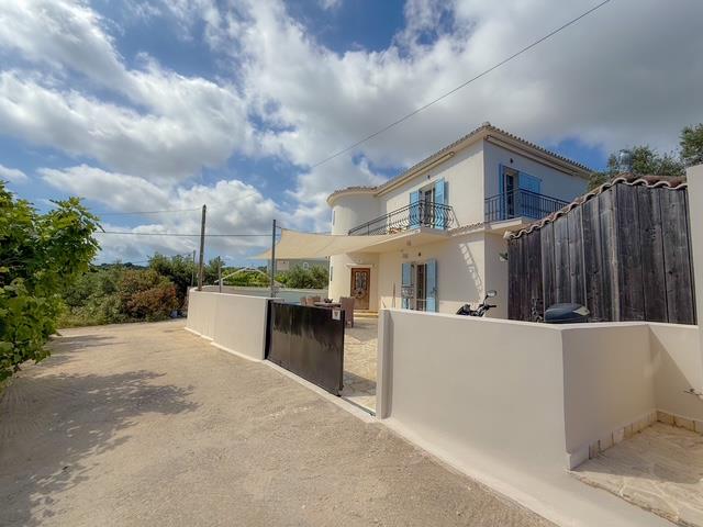 Image No.6-2 Bed Villa for sale