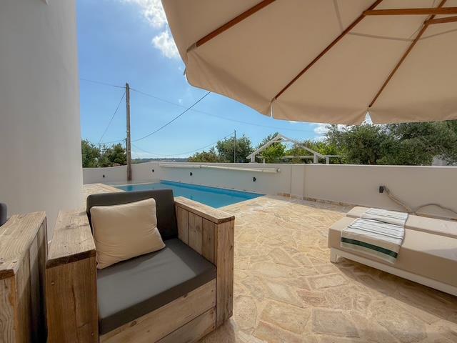 Image No.18-2 Bed Villa for sale