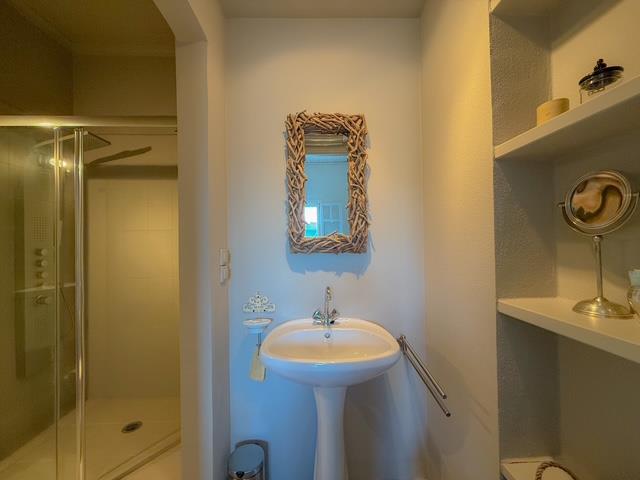 Image No.43-2 Bed Villa for sale