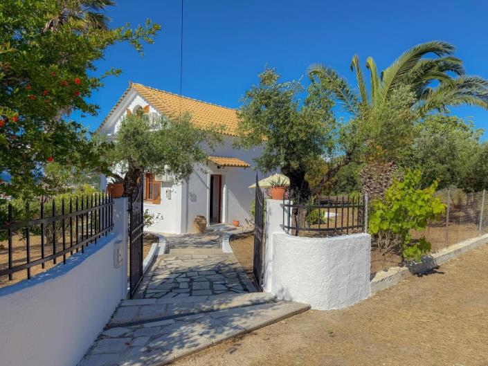 Image No.4-2 Bed Villa for sale