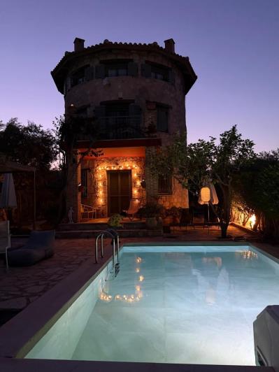 Image No.5-2 Bed Villa for sale