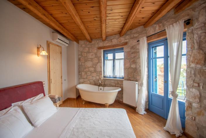 Image No.14-2 Bed Villa for sale