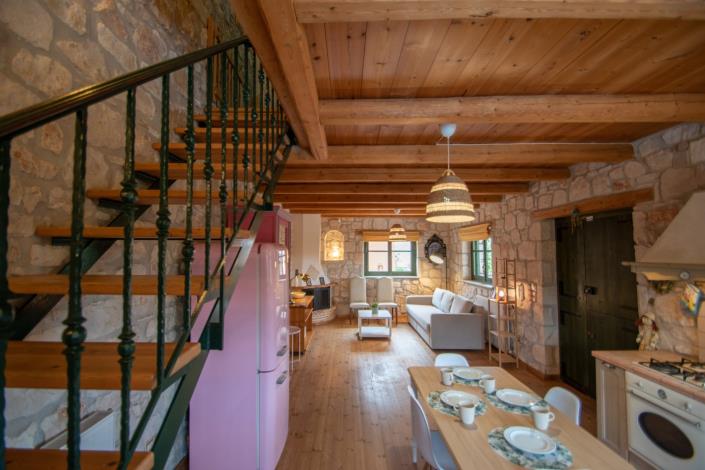 Image No.16-2 Bed Villa for sale