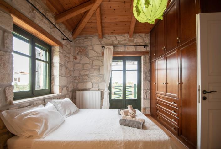 Image No.18-2 Bed Villa for sale