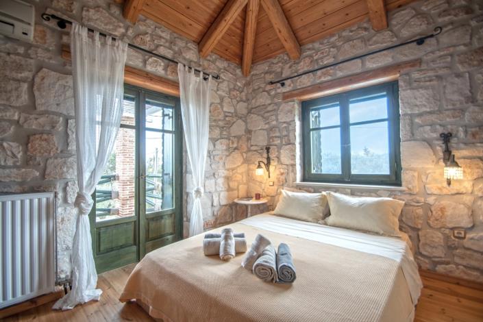 Image No.19-2 Bed Villa for sale