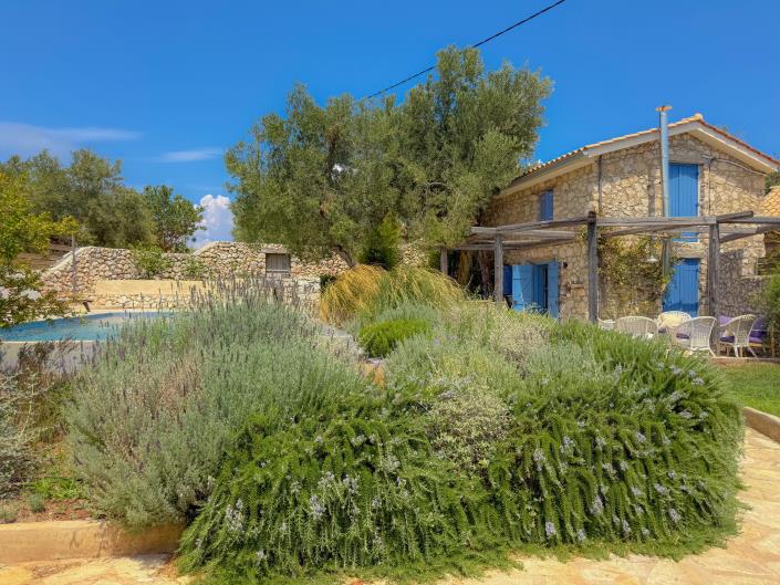 Image No.2-4 Bed Villa for sale